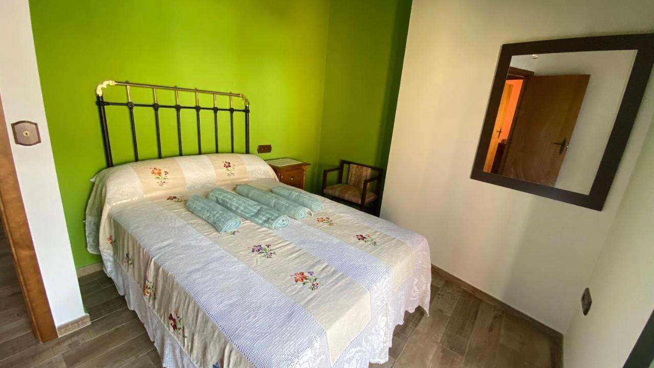 Villa La Casa De Abajo à Puerto de Santa Cruz Extérieur photo